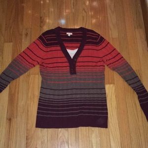 The perfect fall sweater/long sleeve shirt